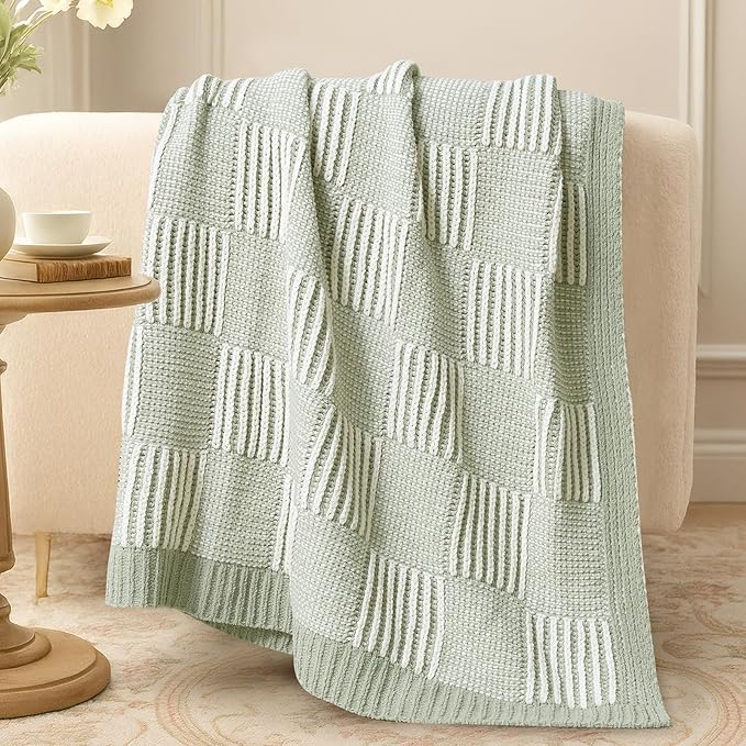 Amélie Home Chenille Knit Throw Blanket for Couch, Checkered Texture Decorative Soft Blanket for Sofa, Bed & Living Room, 50"x60", Sage Green & White