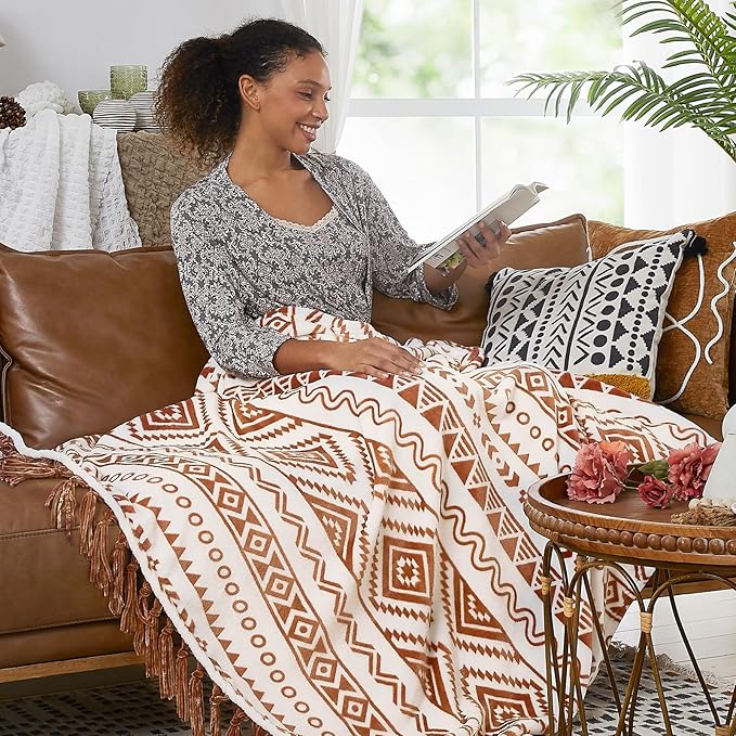 CASAAGUSTO Boho Throw Blanket - Terrcotta Decorative Blankets with Tassel, Printed Flannel Bohemian Blanket for Chair, Bed, Sofa, Couch(60 * 80, Terrcotta)