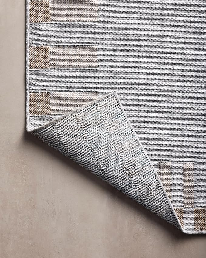 Loloi Amber Lewis Topanga Collection TOP-08 Silver/Natural 5'-3" x 7'-6" Indoor/Outdoor Area Rug