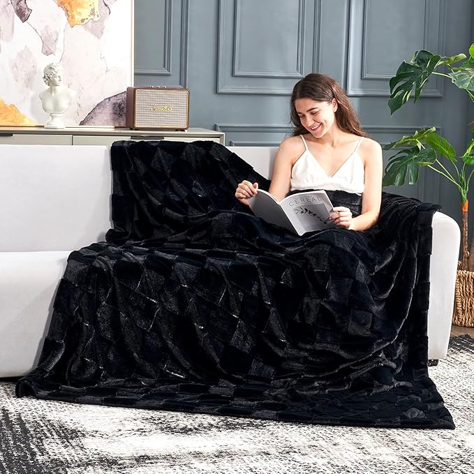 Cozy Bliss Checkered Faux Rabbit Fur Black Throw Blanket, Soft Fuzzy Fluffy Minky Furry Plush Blankets for Couch, Bed (50 * 60 Inches Black)